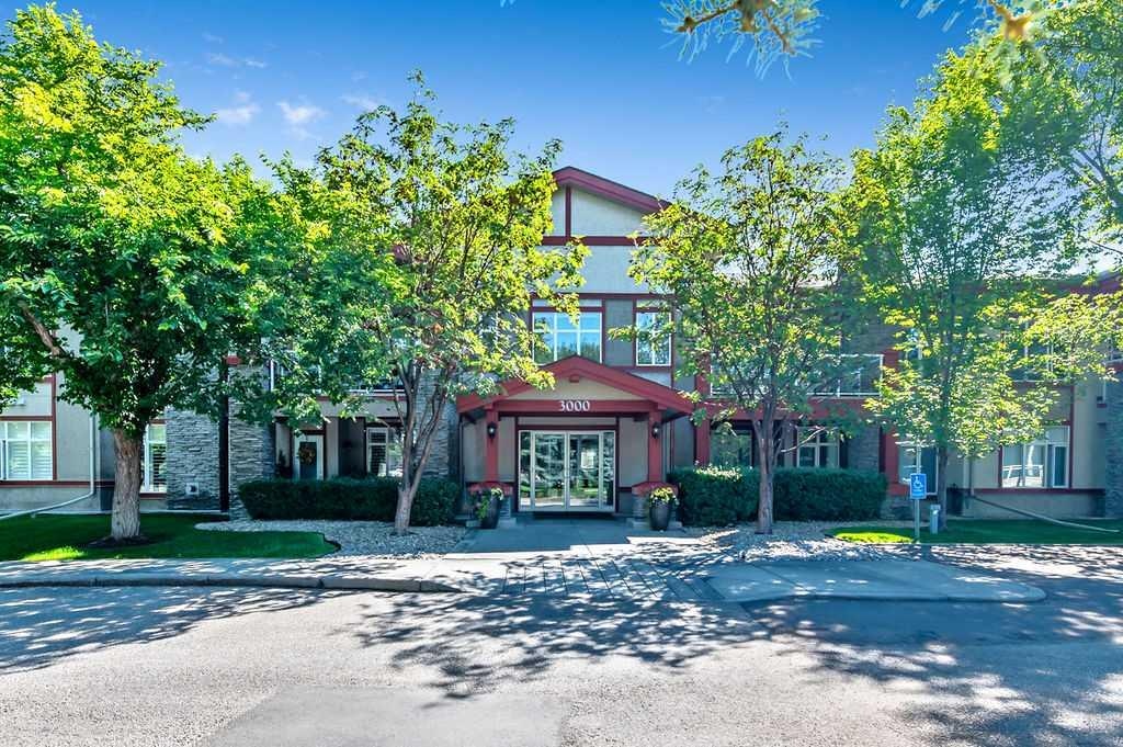 3221 Lake Fraser - Main Image
