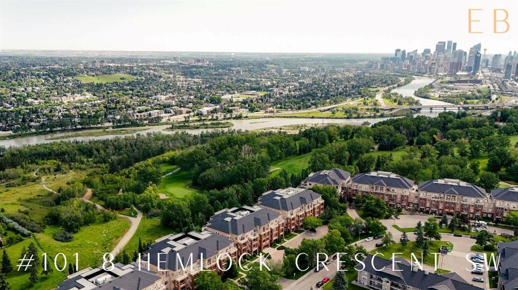 8 Hemlock - Main Image