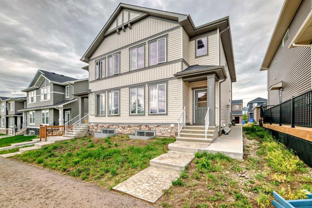112 Ambleton - Main Image