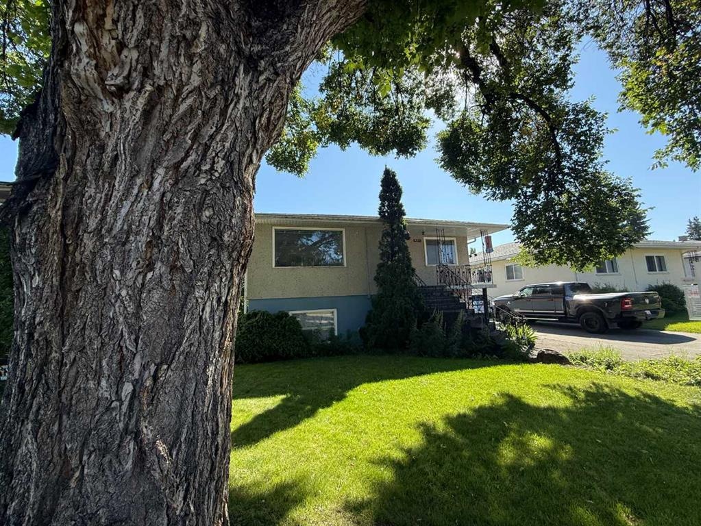 920 Renfrew - Main Image