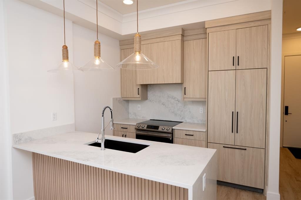 4270 Norford - Main Image