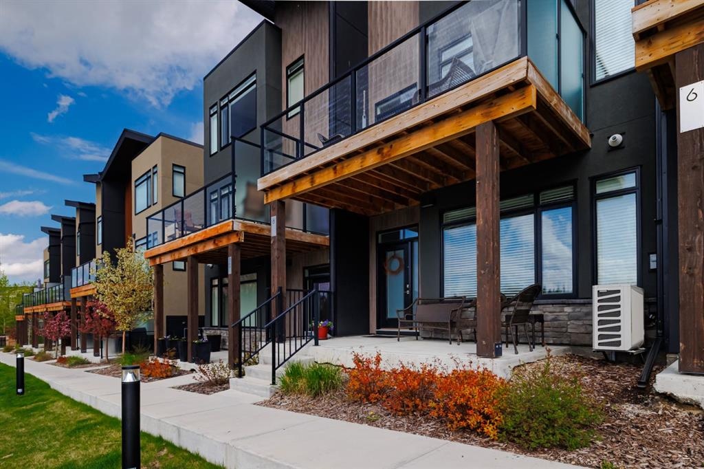 8 Royal Elm - Main Image