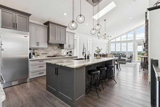 64 Walcrest - Main Image