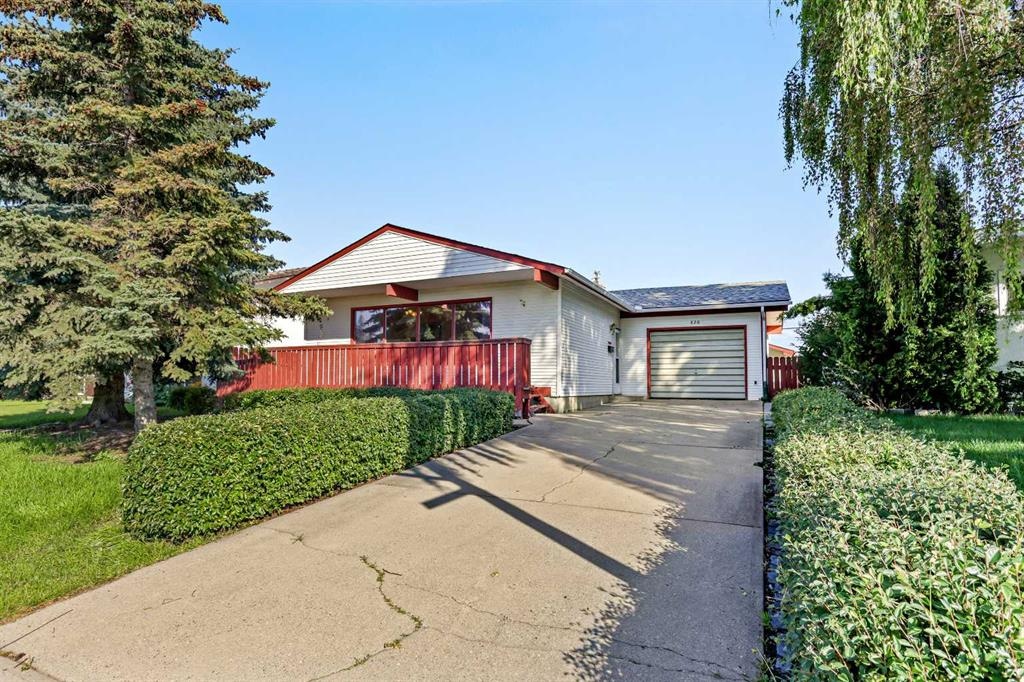 820 Archwood - Main Image