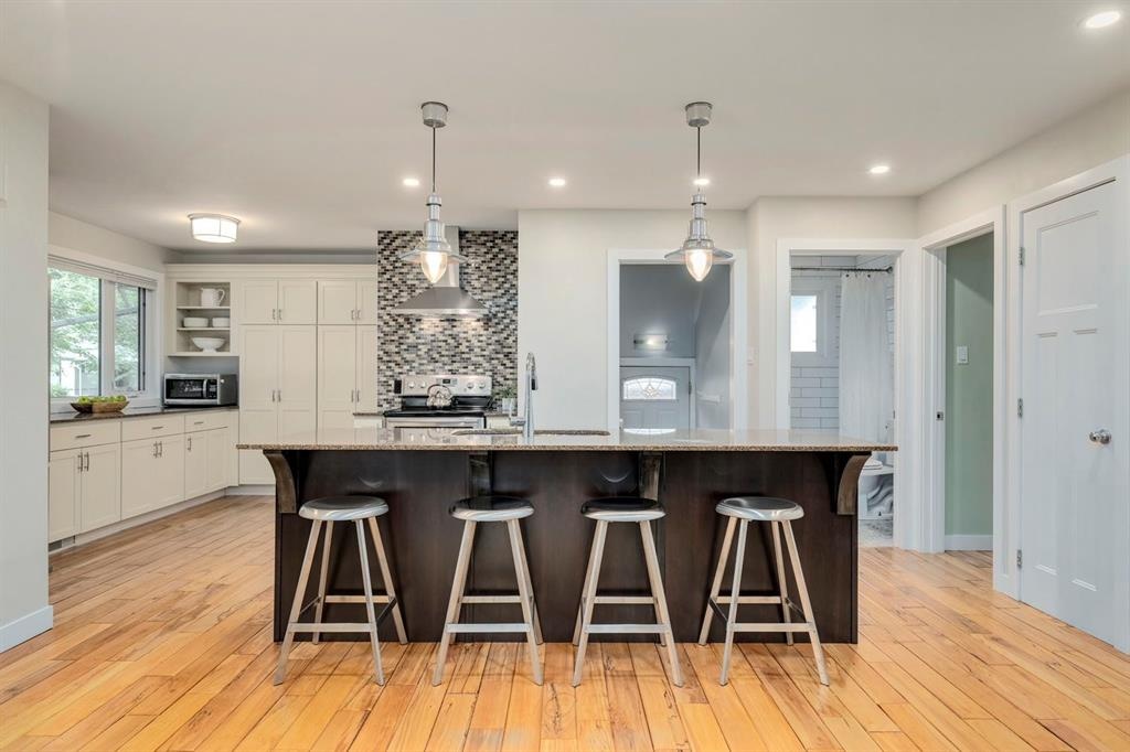 26 Butler - Main Image