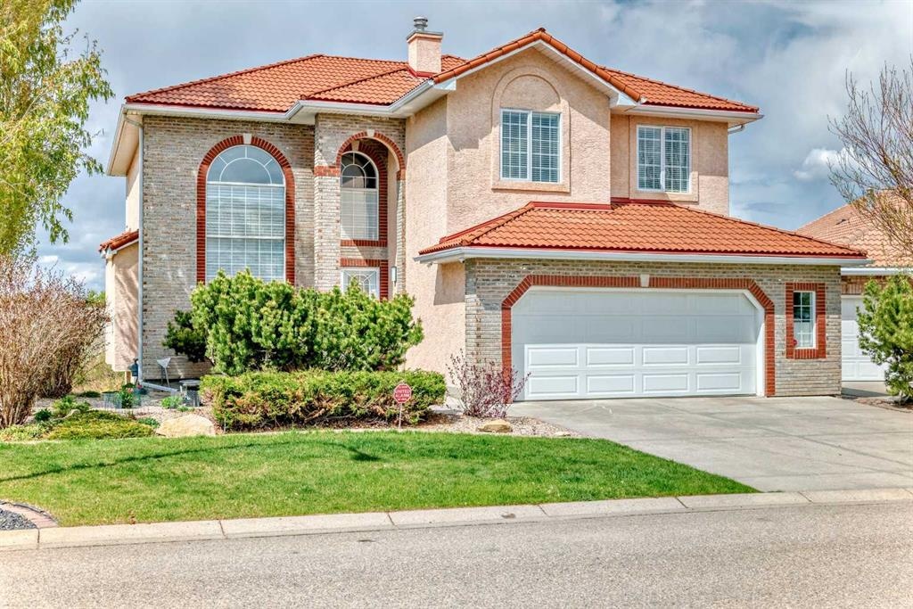 157 Hamptons - Main Image