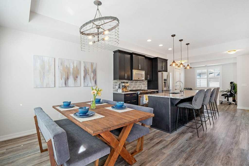 109 Mckenzie Towne - Main Image