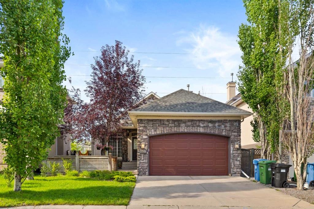 250 Strathridge - Main Image