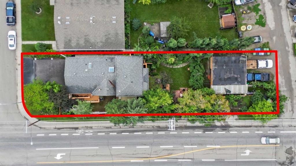 5820 Bowness - Main Image