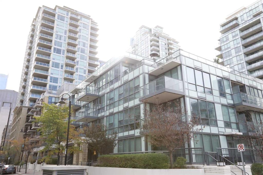 51 Waterfront - Main Image