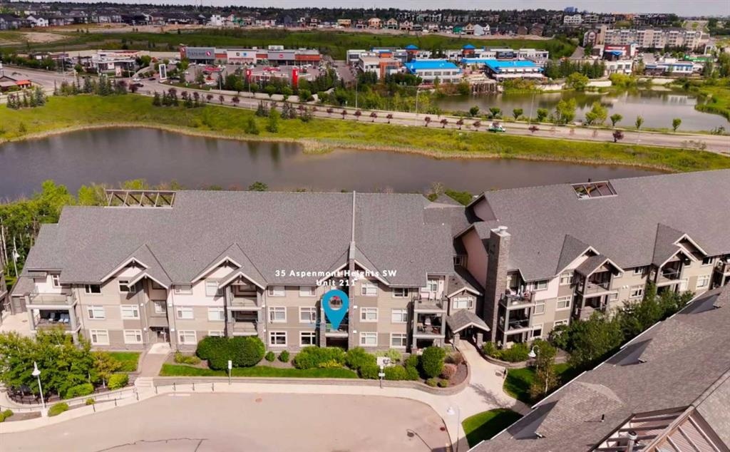 35 Aspenmont - Main Image