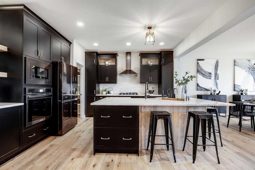 52 Creekside - Main Image