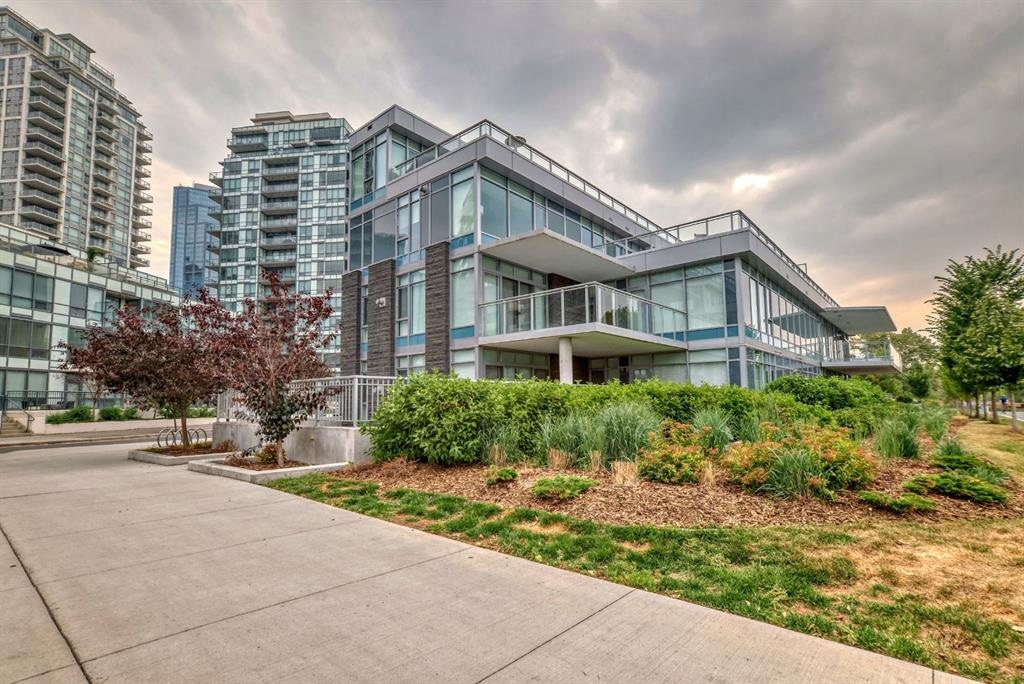 88 Waterfront - Main Image