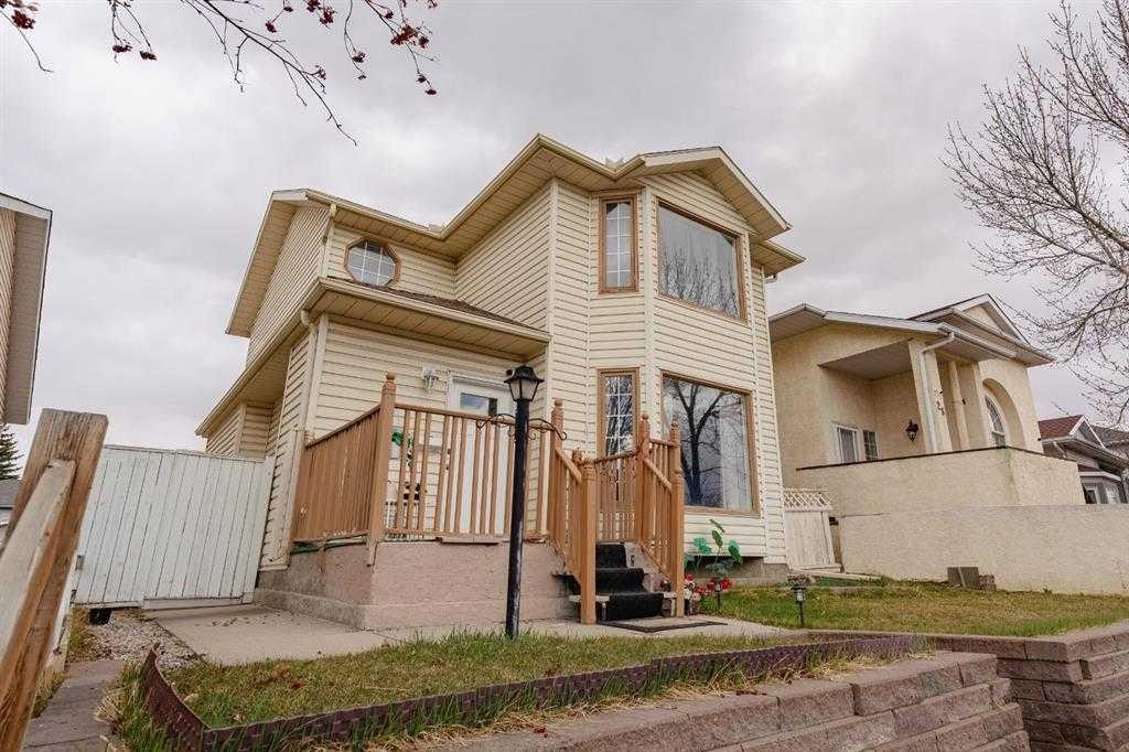 24 Laguna - Main Image