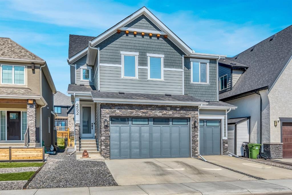 252 Marina - Main Image