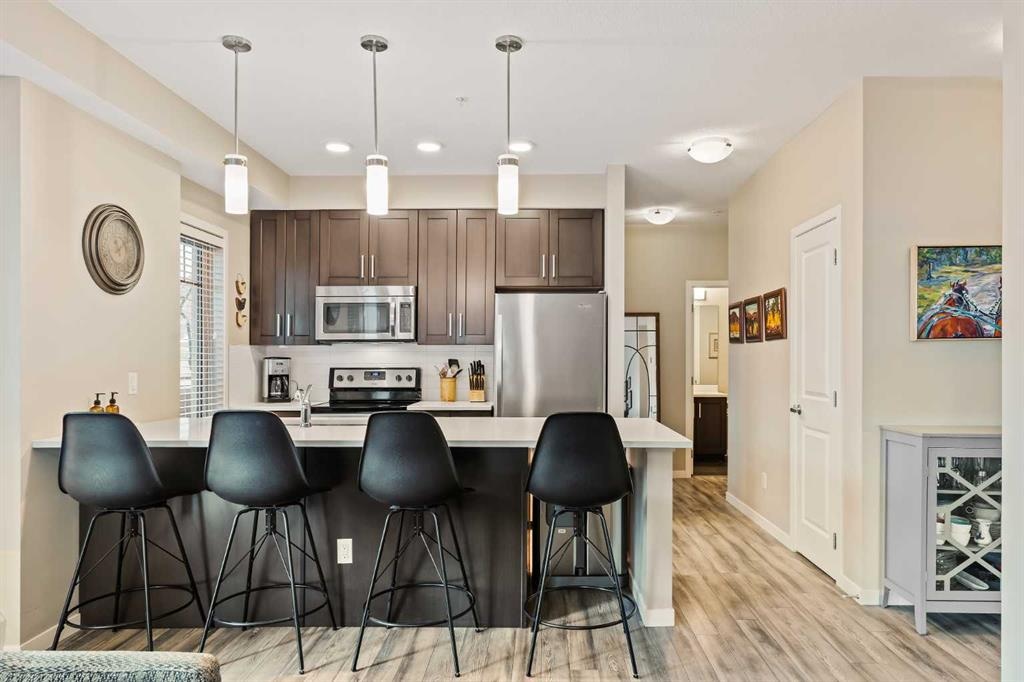 10 Mahogany - Main Image