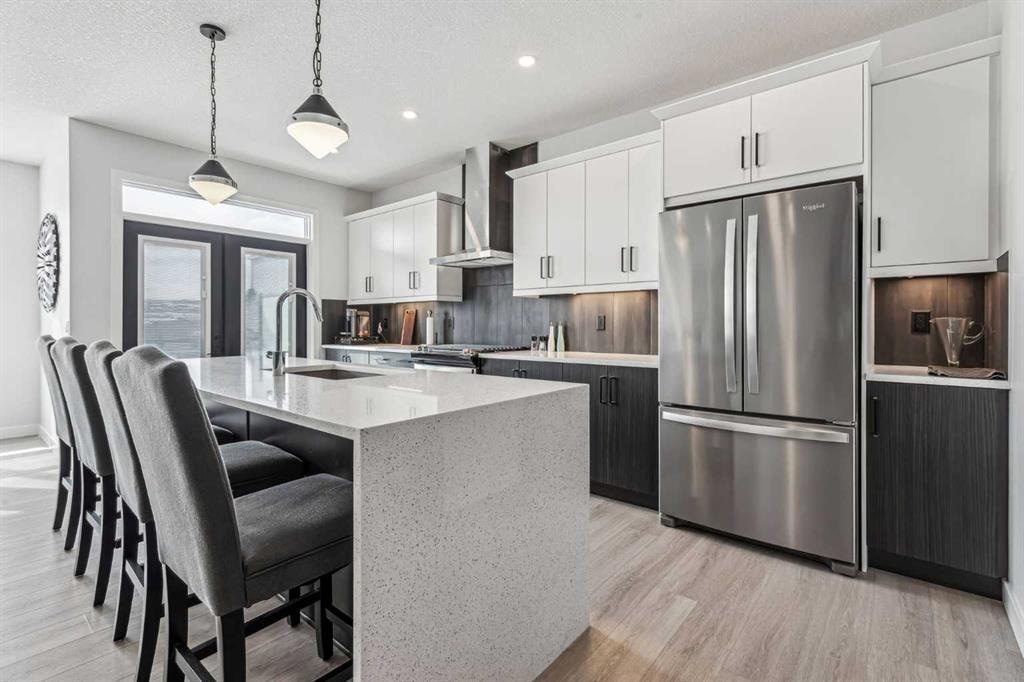 123 Mitchell - Main Image