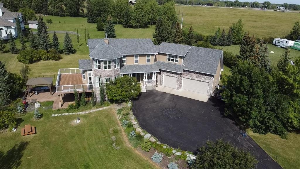 30070 Township Road 254 - Main Image