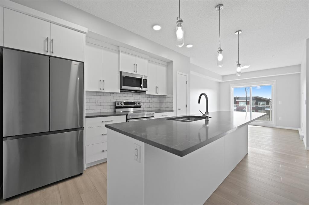 40 carrington - Main Image