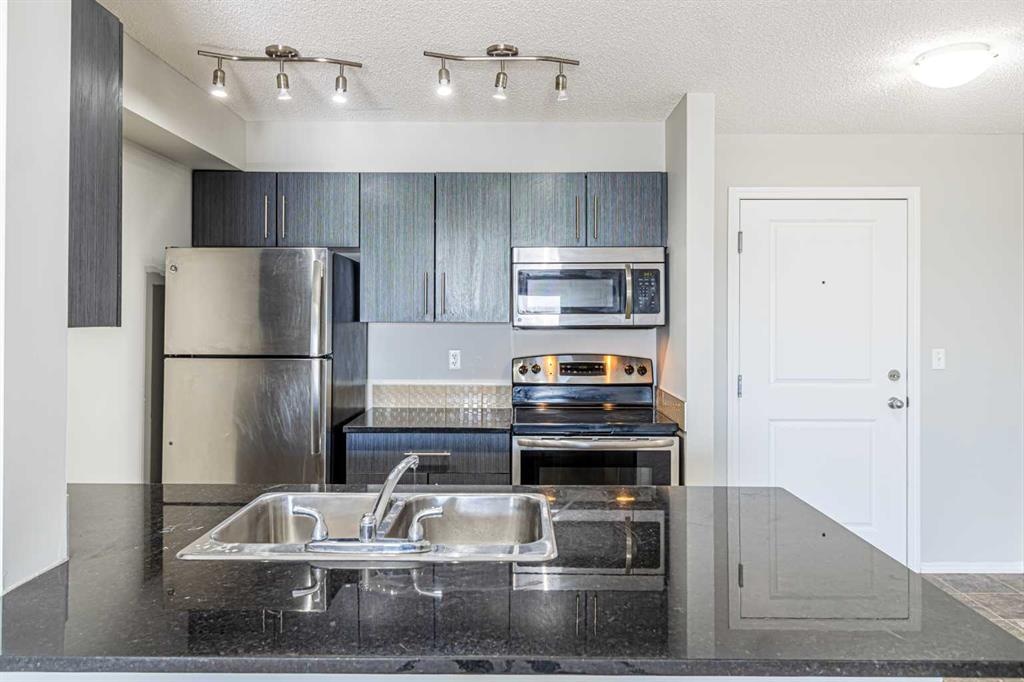 5 Saddlestone - Main Image