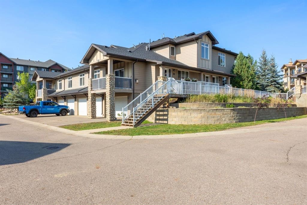 105 Fontaine - Main Image