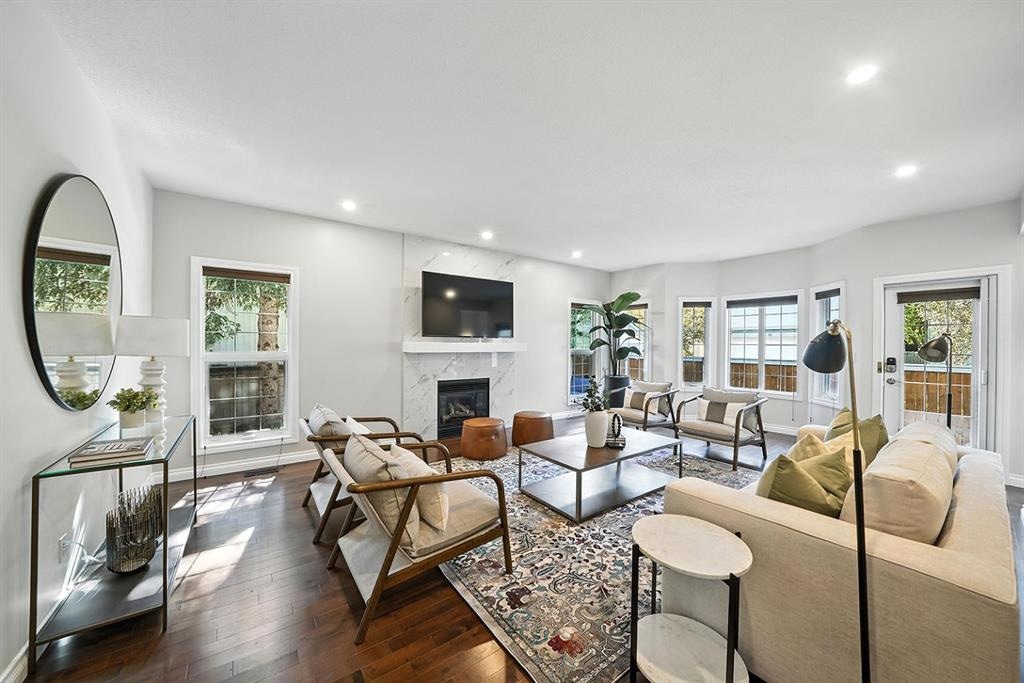 8 Varsity Estates - Main Image