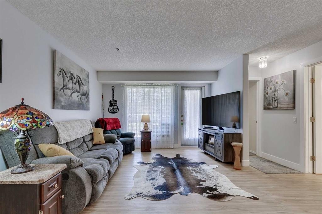 1818 Simcoe - Main Image
