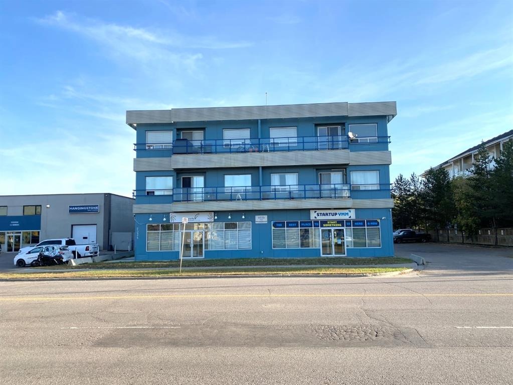 8026 Franklin - Main Image