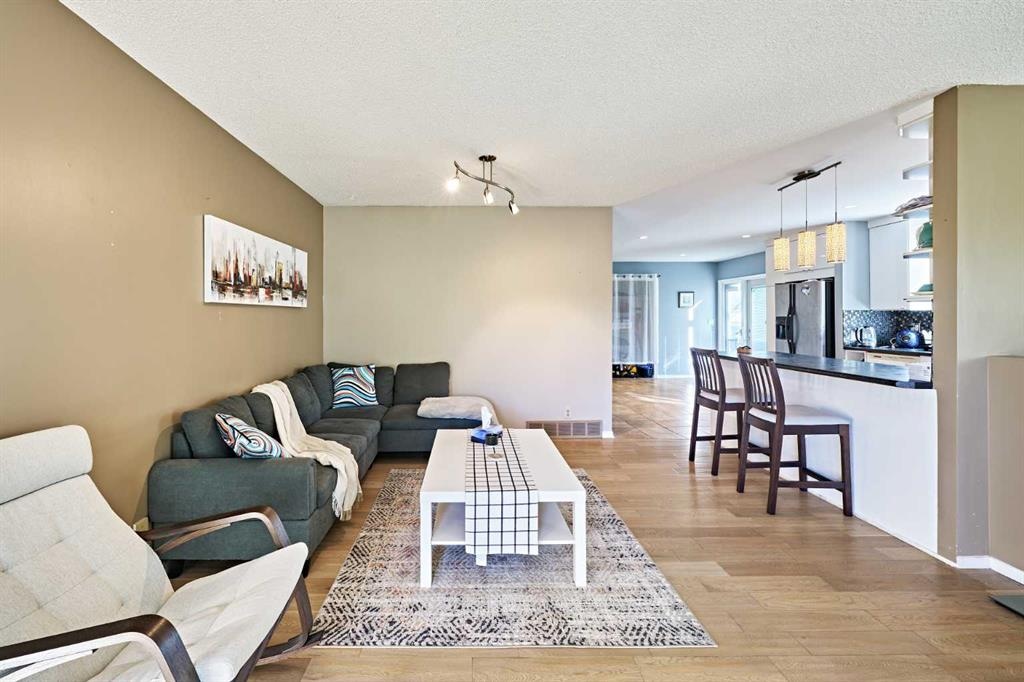 8414 Berwick - Main Image