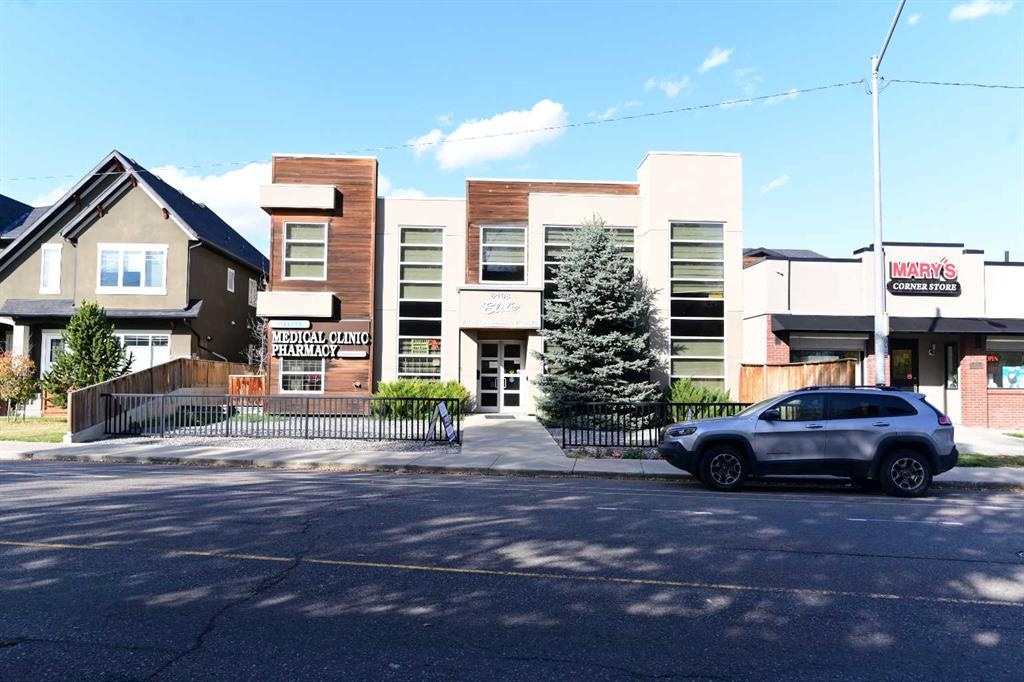 6108 Bowness - Main Image