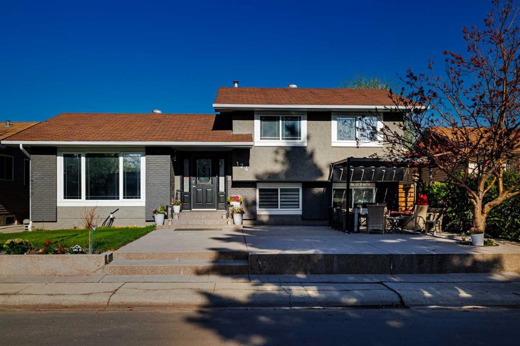 124 Whiteside - Main Image